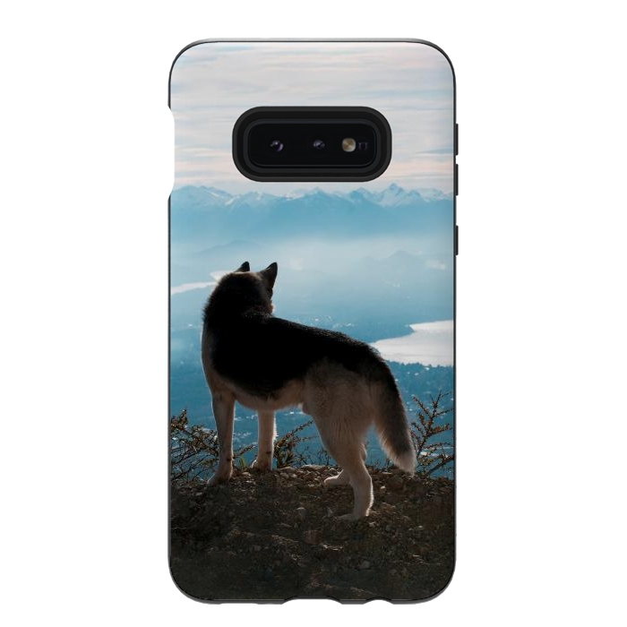 Galaxy S10e StrongFit Wanderlust dog by Laura Nagel