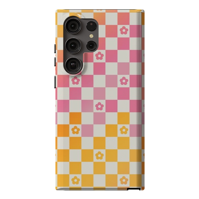 Galaxy S23 Ultra StrongFit Retro checks and daisy flowers - 70s gradient checkered pattern by Oana 